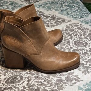 Kirks short boot size 9 wore twice